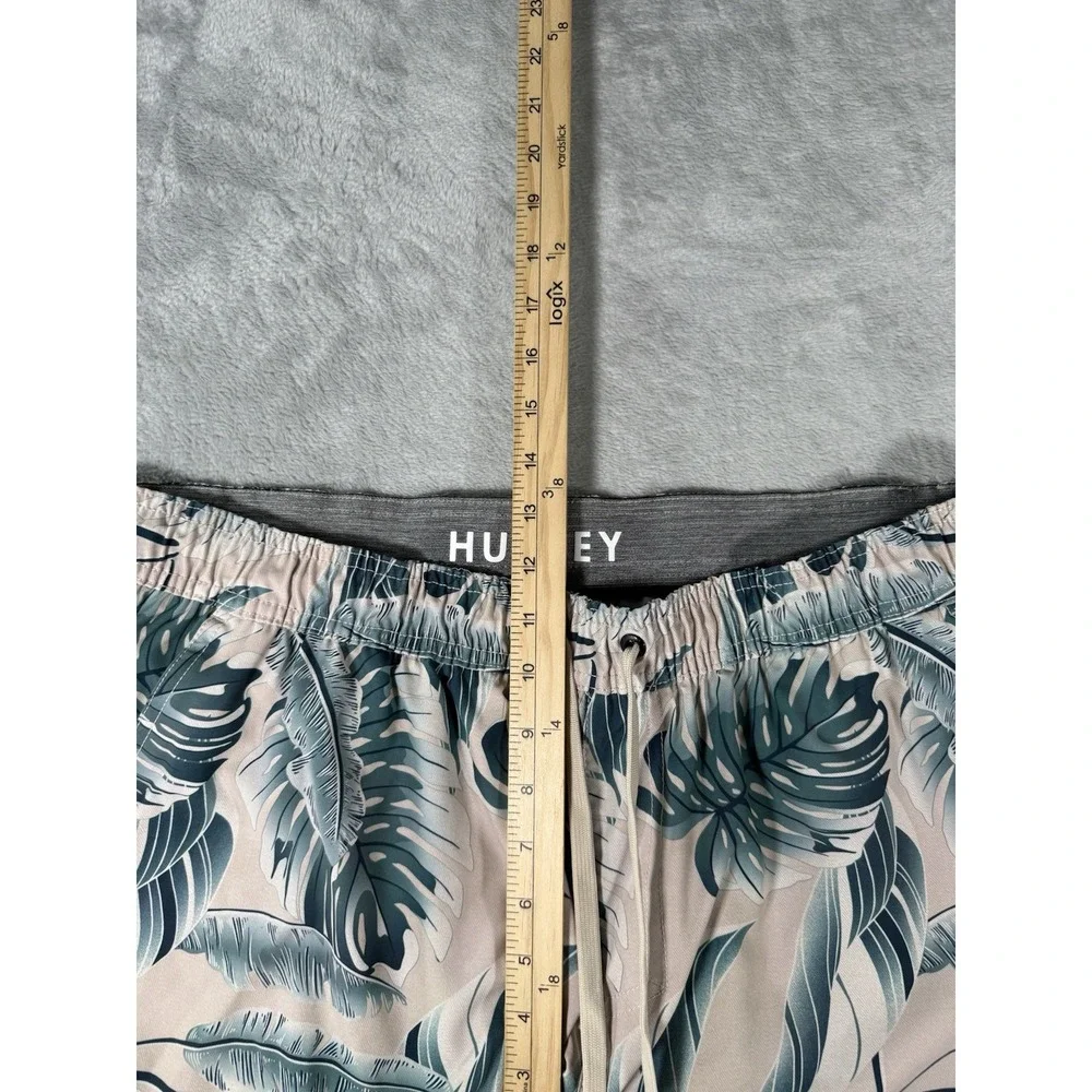 Hurley Board Shorts Mens 2XL Beige Green Floral‎ Lined Swimwear